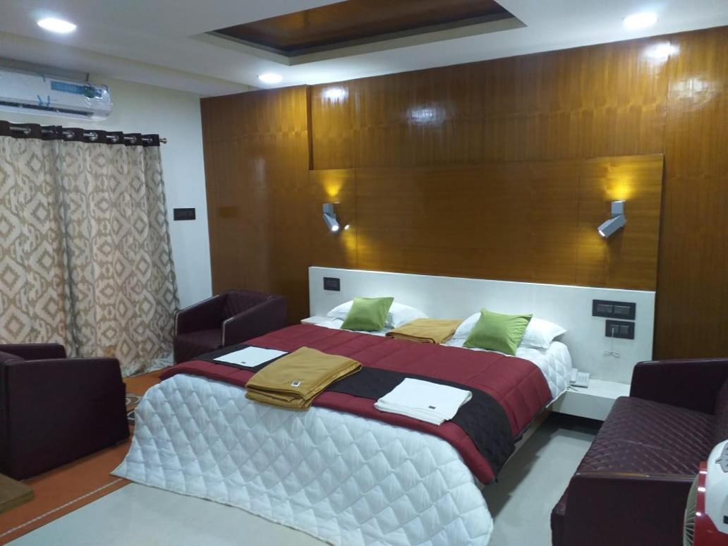Grand Meridian Vinnamangalam Exteriér fotografie